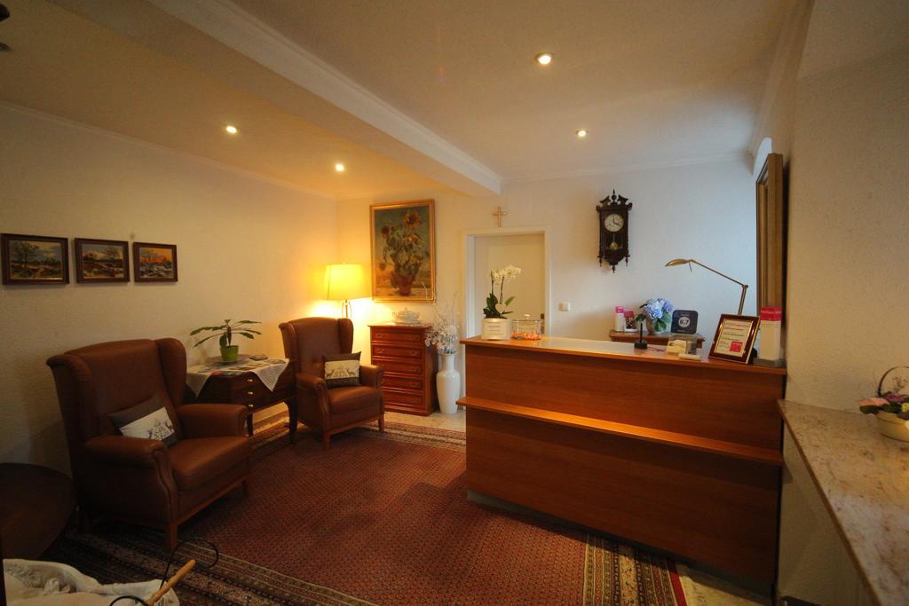 Haus Jutta Hotel Goessweinstein Luaran gambar