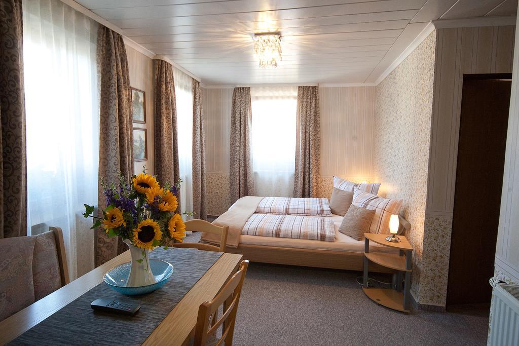 Haus Jutta Hotel Goessweinstein Luaran gambar