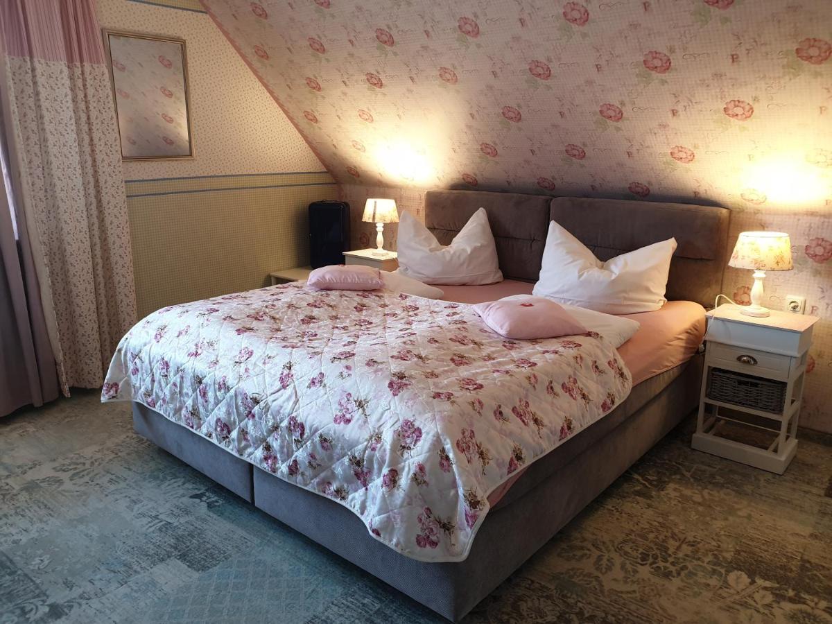 Haus Jutta Hotel Goessweinstein Luaran gambar